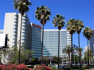 Sheraton Gateway Los Angeles Hotel near Los Angeles International Airport (LAX). Hotel Reservations in Los Angeles, Marina del Rey, Culver City and other areas near LAX. [Photo Credit: LAtourist.com]