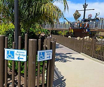 Accessible Paths at LEGOLAND, California. The park has wide paths that are clearly marked. [Photo Credit: LAtourist.com]