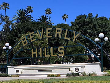 Beverly Hills Marquis at Beverly Gardens Park in Beverly Hills. [Photo Credit: LAtourist.com]