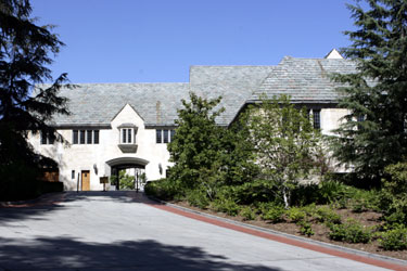 Greystone Park and Mansion. [Photo Credit: LAtourist.com]