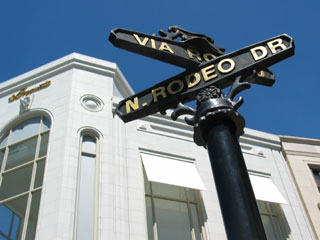 Intersection of Rodeo Drive and Via Rodeo, at the north entrance to Two Rodeo Drive, Beverly Hills. [Photo Credit: LAtourist.com]