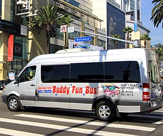LA City Tour van at the intersection of Hollywood Boulevard and Highland Avenue. [Photo Credit: LAtourist.com]