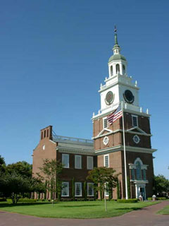 Replica of Independence Hall near Knott's California Marketplace. [Photo Credit: LAtourist.com]