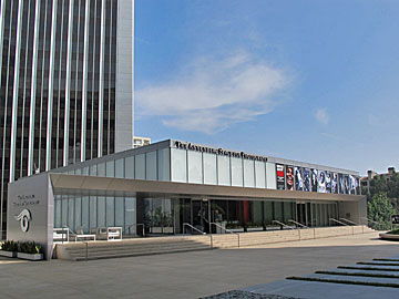 Annenberg Space for Photography. [Photo Credit: LAtourist.com]