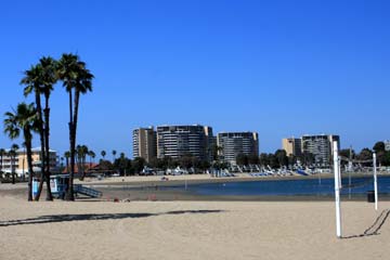 Mother's Beach at Marina Beach Park in Marina del Rey. [Photo Credit: LAtourist.com]